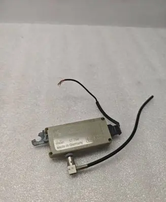 BMW 5 E39 Aerial antenna amplifier 8368886 17759