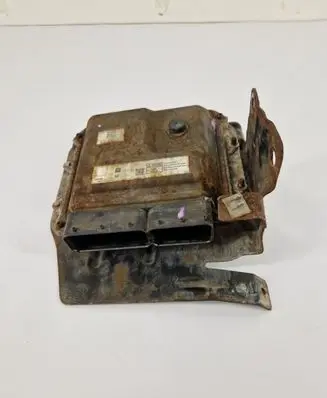 Opel Astra H Engine control unit/module 55571776