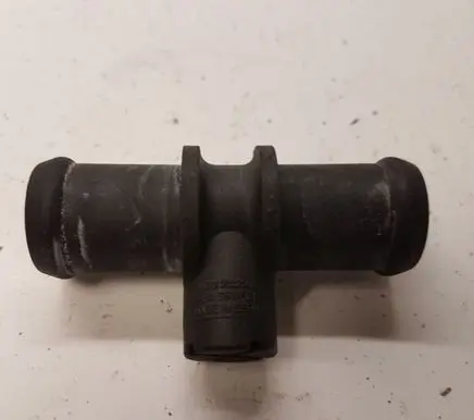 Audi A8 S8 D3 4E Engine coolant pipe/hose ME02022033