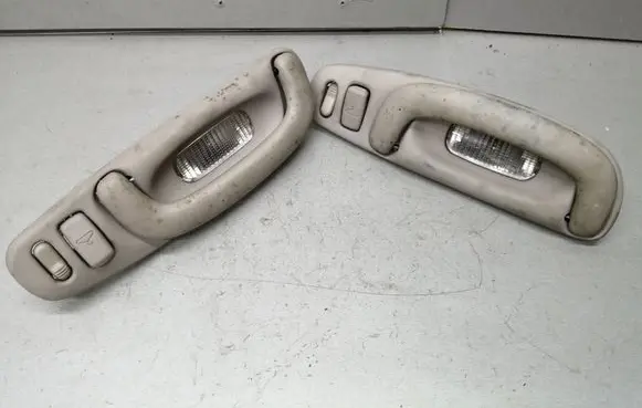 Chrysler 300M Rear interior roof grab handle V98587 V98586