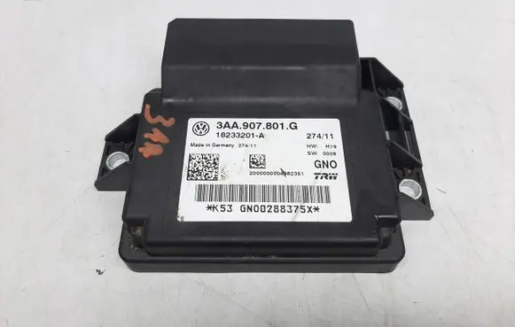 Volkswagen PASSAT B7 Hand brake control module 