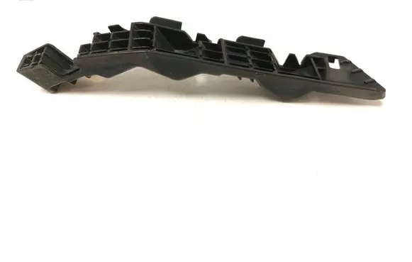 Front bumper mounting bracket