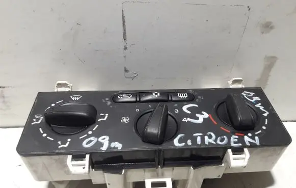 Citroen C3 Picasso Climate control unit