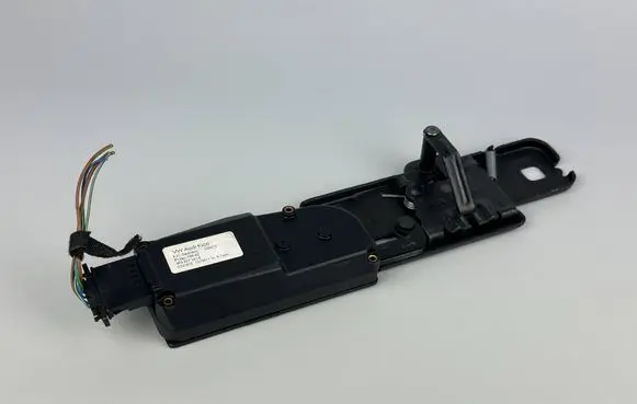 Audi Q7 4L Tailgate/trunk/boot lift motor 4F9827383E 200612