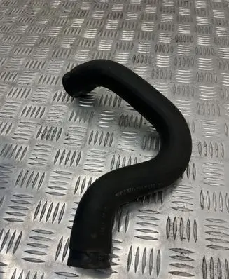 Volvo V70 Engine coolant pipe/hose 08671393