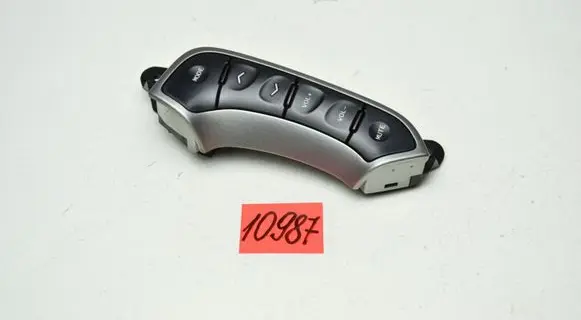 Hyundai Santa Fe Steering wheel buttons/switches 200008507