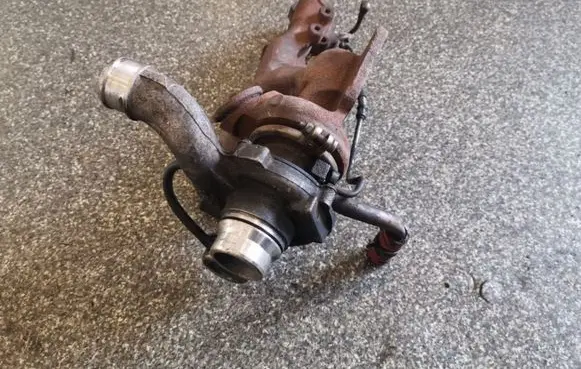 Ford Focus Turbo XS4Q6K682DB