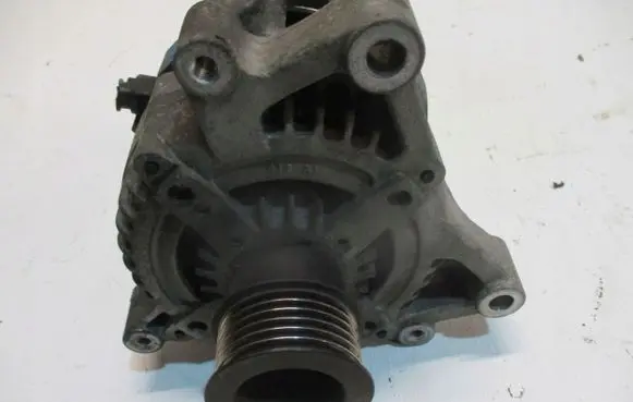 BMW X2 F39 Generator/alternator 8627124