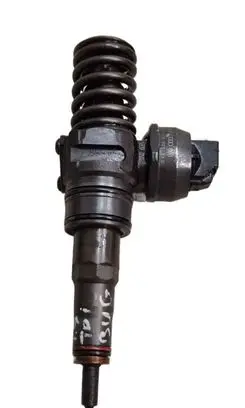 Volkswagen Golf V Fuel injector 038130073BN