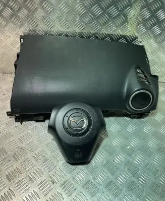 Mazda 3 I Dashboard