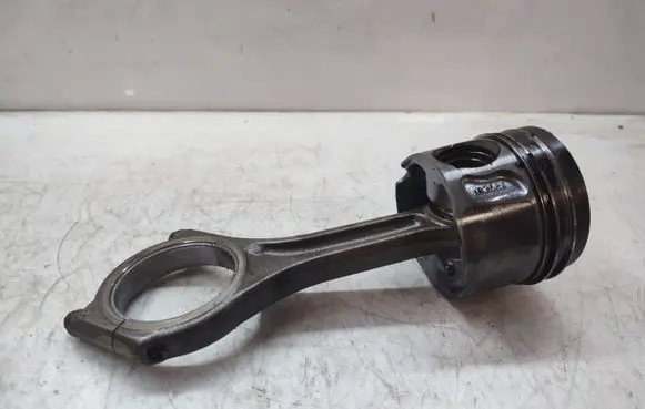 Land Rover Range Rover Sport L320 Piston with connecting rod