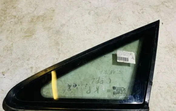 Opel Zafira A Front triangle window/glass 