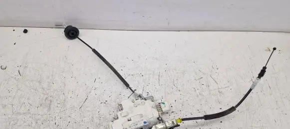 Audi A4 S4 B8 8K Rear door lock 8K0839