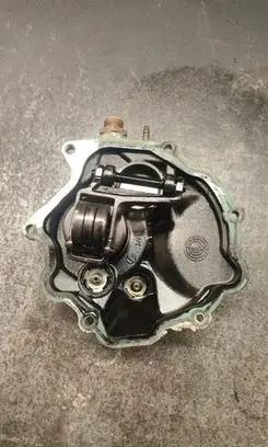 Mercedes-Benz E W124 Vacuum pump 0002302865