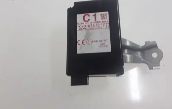 Lexus CT 200H Tire pressure control unit 8976076030
