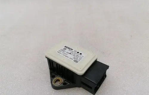 Audi A5 8T 8F Yaw turn rate sensor 8R0907637D