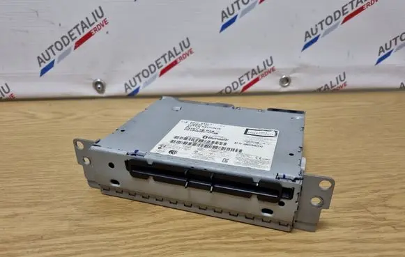 BMW 1 F20 F21 Radio/CD/DVD/GPS head unit 9335347