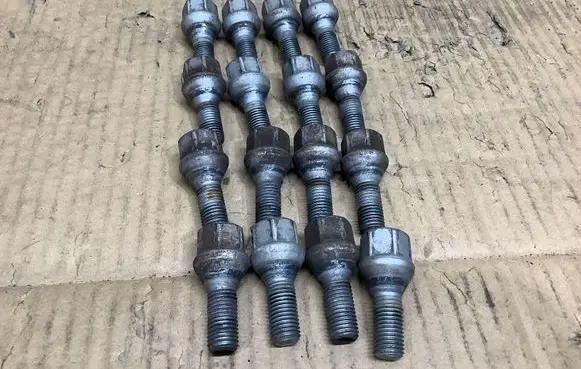 Dacia Spring Nuts/bolts 