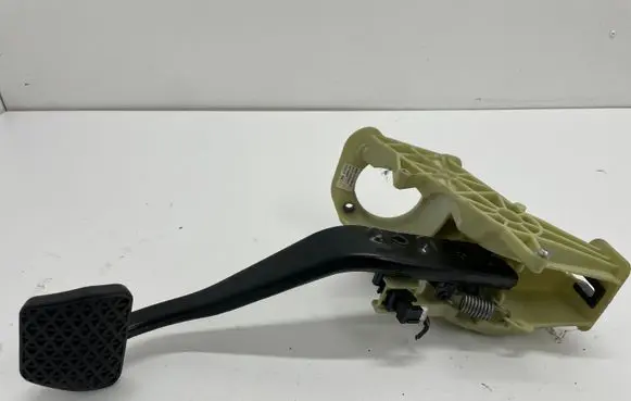 BMW 5 F10 F11 Brake pedal 6775368