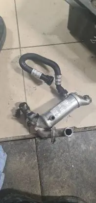 BMW X5 E70 EGR valve cooler 8507334 145384005
