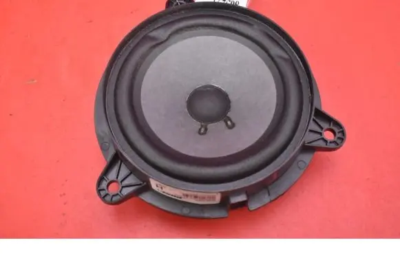 Nissan Qashqai Subwoofer speaker 281567y300