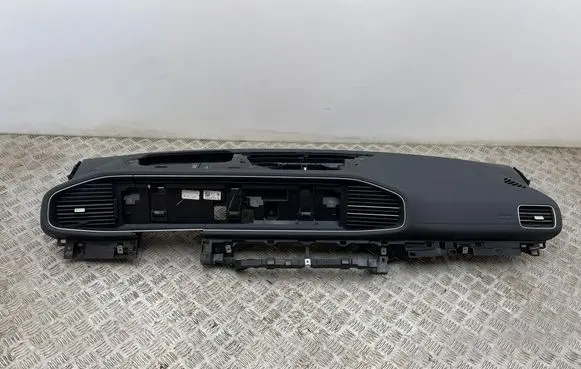Mercedes-Benz GLE W167 Dashboard A1676802904 30192018389 00102018389