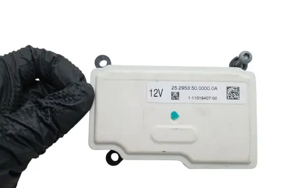 Audi A4 S4 B9 8W Voltage converter/converter module 2529535000000A
