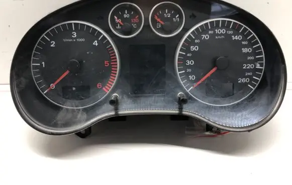 Audi A3 S3 8P Speedometer (instrument cluster) 8P0920930C