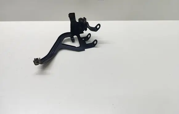 BMW 5 F10 F11 Fender mounting bracket 7183752 718375204 51767183752
