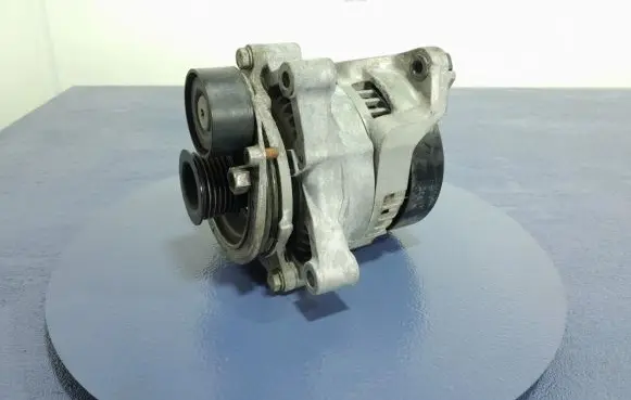 BMW 1 F40 Generator/alternator 8680374