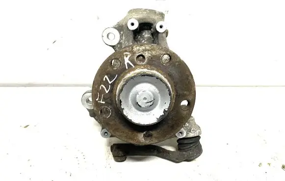 BMW 2 F22 F23 Front wheel hub 6792286