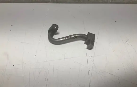 BMW 5 E60 E61 Oil cooling pipe 7558467