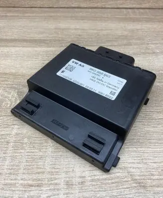 Audi A4 S4 B8 8K Voltage converter/converter module 8K0959663