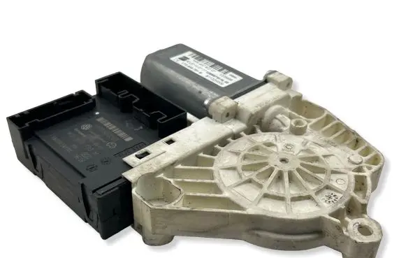 Seat Altea XL Front door window regulator motor 5P0837402Q 1225966 1T0959701G