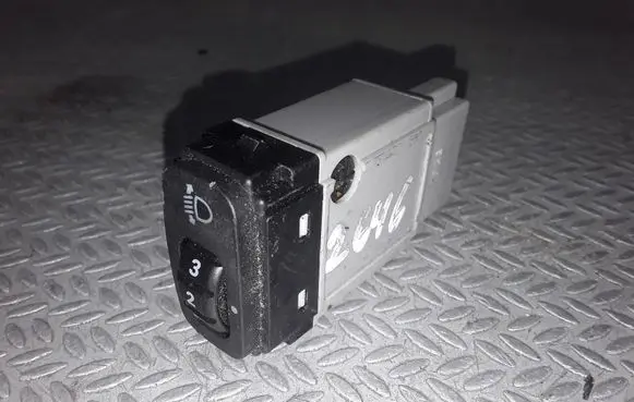 Mitsubishi Grandis Headlight level height control switch
