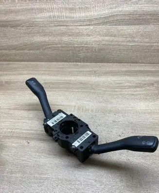 Audi A3 S3 8L Wiper turn signal indicator stalk/switch 8L0953513G