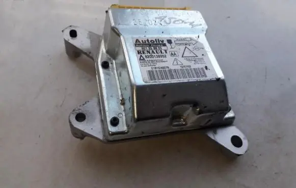 Renault Laguna II Airbag control unit/module 8200138952 601958800