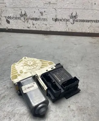 Volkswagen PASSAT B6 Front door window regulator motor 980852113 1K0959702P 981236351