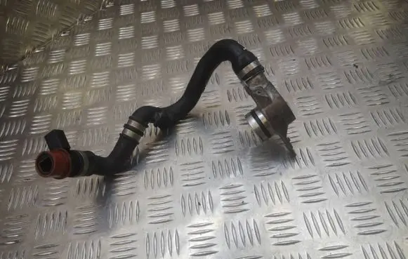 Mercedes-Benz E W212 Breather hose/pipe A6420101291