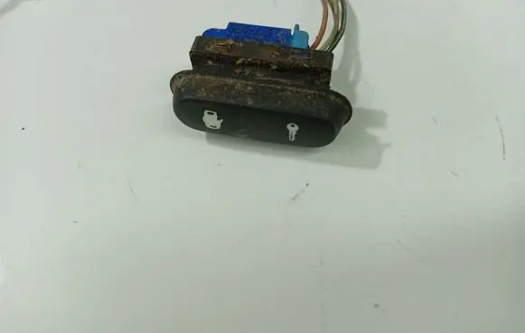Seat Altea Central locking switch button 5P0962125