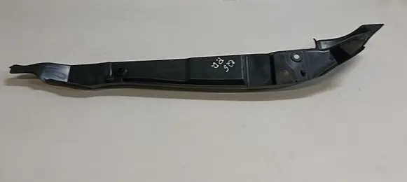 Audi Q5 SQ5 Fender end trim 8R0821112C