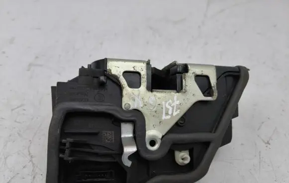 Mini Cooper Countryman R60 Rear door lock 7318417 1120085