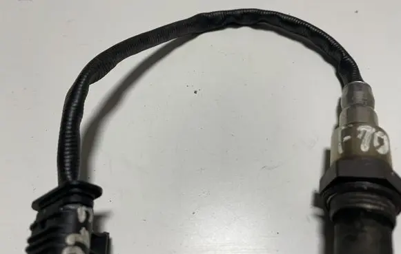 BMW 5 F10 F11 Lambda probe sensor 8570230