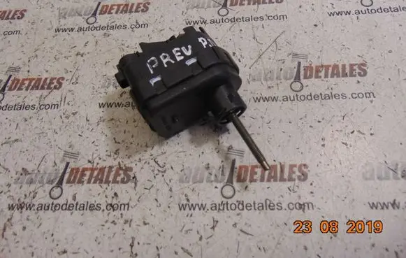 Toyota Previa (XR30, XR40) II Headlight level adjustment motor 