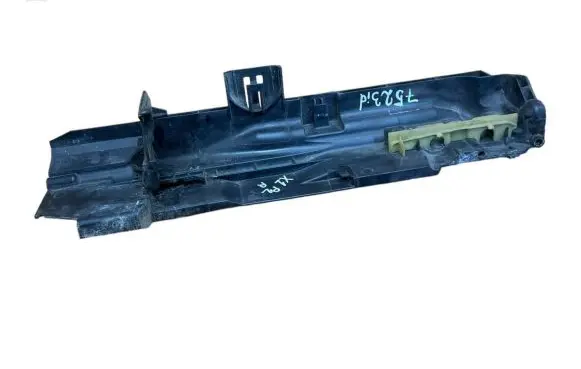 BMW X1 E84 Radiator mount bracket 17107524914 7524914 11074810