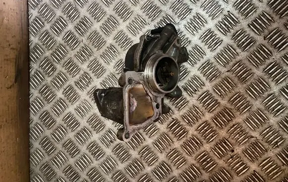 Vacuum pump