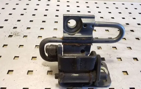 Audi TT TTS Mk2 Front door lower hinge 