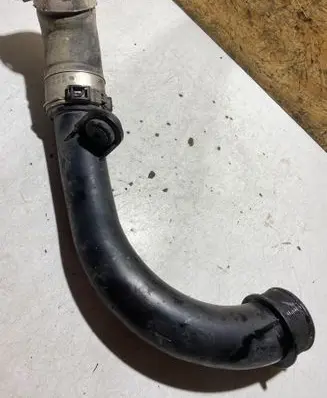 Volkswagen Transporter - Caravelle T5 Intercooler hose/pipe 7E0145762C