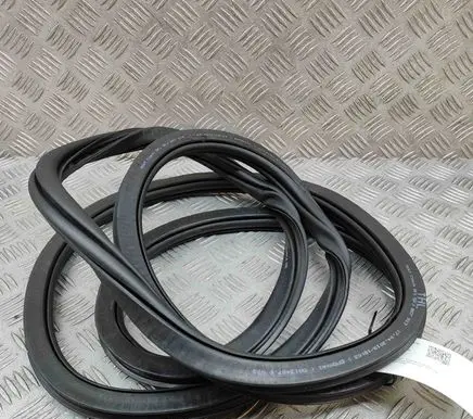 Seat Tarraco Rubber seal rear door 5FJ867913