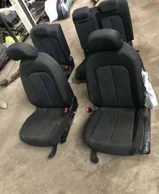 Audi Q3 F3 Seat set 